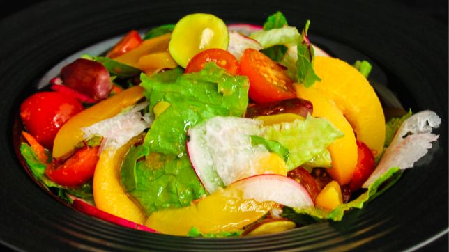 Best Ensalada con Palta Near Me
