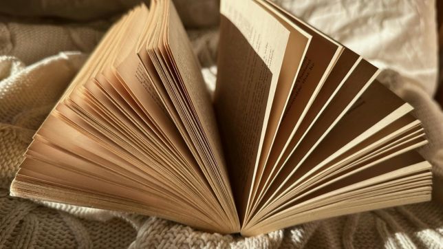 plusstories.com