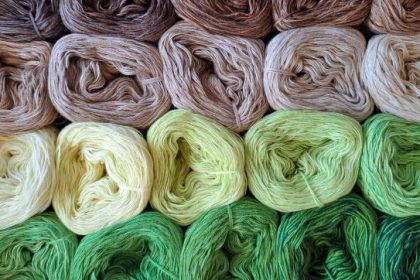 Ruschek Fiber Arts handmade scarves, yarn, and fiber crafting supplies